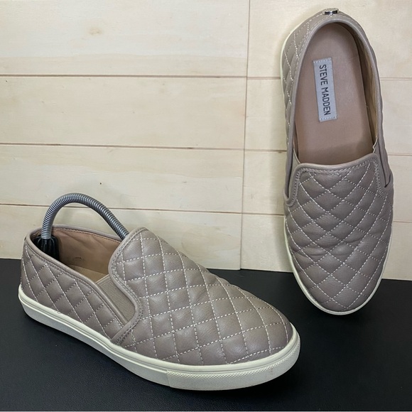 Steve Madden Ecentrcq Quilted Slip-Ons Women's Size 10 B Shoes Taupe - Picture 11 of 11
